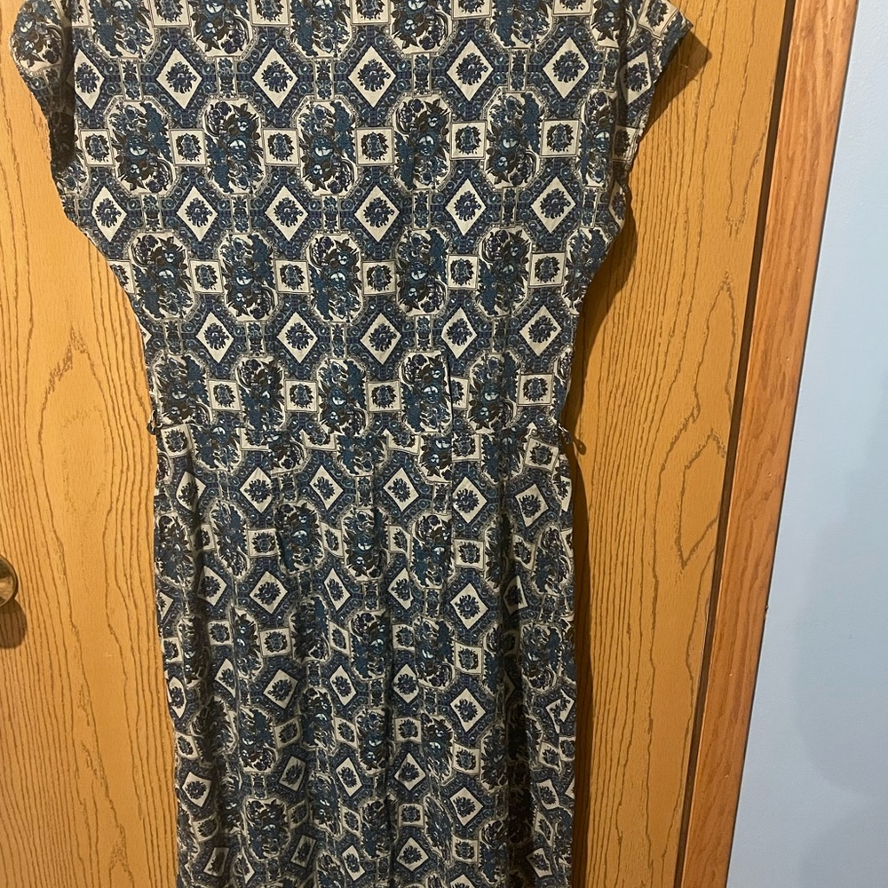 Elegant Blue Patterned Midi Dress